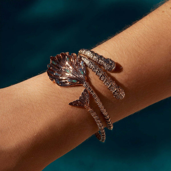 Meandering Siren Tail Bangle