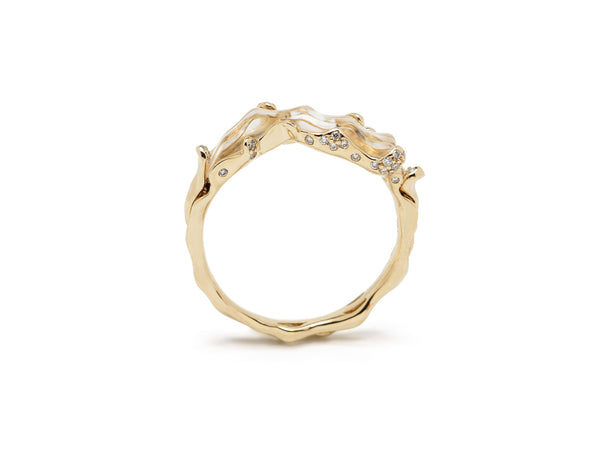 Em - Crystal Quartz Wave Stackable Ring
